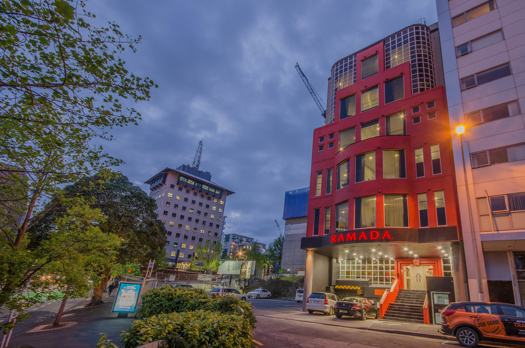 Ramada Suites By Wyndham Auckland - Federal Street Exterior foto